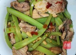 莴笋炒五花肉的做法图解7