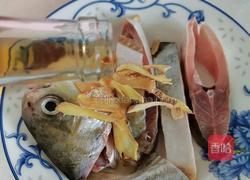 干炸鲳鱼的做法图解2