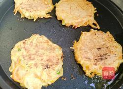 胡萝卜土豆丝饼－神奇的面粉的做法图解6