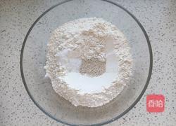 葱香发面饼的做法图解2