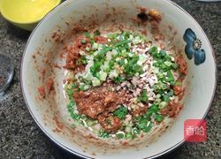 自制香菇鸡腿包子的做法图解11