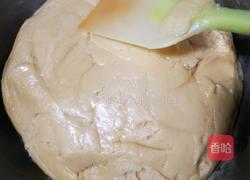 手工蛋黄月饼(100克)的做法图解10