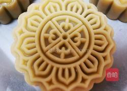 手工蛋黄月饼(100克)的做法图解24