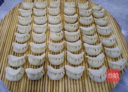 胡萝卜香菇肉馅饺子的做法图解13