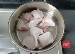 不加一滴水的酱焖鸭腿的做法图解2