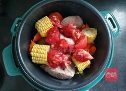 番茄玉米蹄髈汤的做法图解5