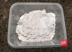 自制蛋黄莲蓉蛋月烧月饼的做法图解4