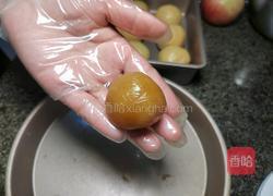 自制蛋黄莲蓉蛋月烧月饼的做法图解19