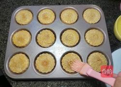 自制蛋黄莲蓉蛋月烧月饼的做法图解28