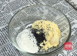 牛奶玉米面软饼的做法图解1