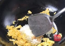 苹果鸡蛋炒饭的做法图解6