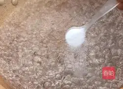 Illustration of how to mix celery and carrots with cauliflower 4