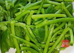 肉片炒南瓜尖的做法图解1