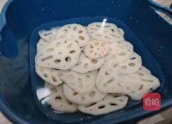 凉拌藕片的做法图解3