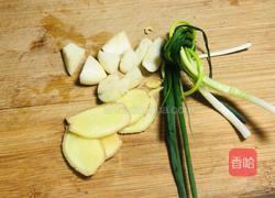 板栗烧排骨的做法图解1