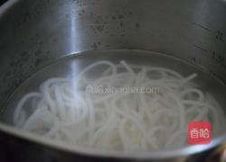 肉末番茄米粉的做法图解3