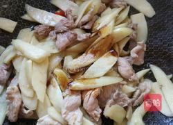 茭白炒肉的做法图解7