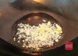 黄金蛋炒饭的做法图解3