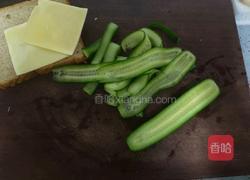 双蛋三明治的做法图解2