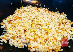 黄金蛋炒饭的做法图解9