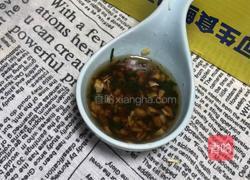 凉拌鸡蛋金针菇卷的做法图解3