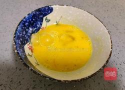 蟹柳黄瓜卷蛋饼的做法图解4