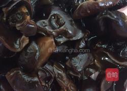 花椰菜炒木耳的做法图解3