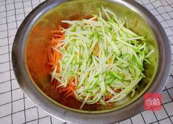 虾仁蔬菜鸡蛋饼的做法图解3