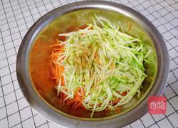 虾仁蔬菜鸡蛋饼的做法图解4