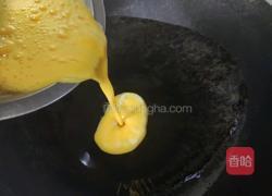 虾仁韭黄炒蛋的做法图解3