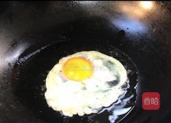 辣椒酱鸡蛋冻豆腐的做法图解3