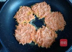 胡萝卜丝鸡蛋软饼的做法图解6