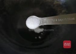 营养奶白鲫鱼豆腐汤的做法图解3