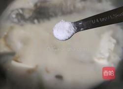 营养奶白鲫鱼豆腐汤的做法图解9