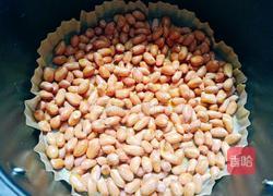 一蛋二吃之金沙花生米的做法图解3