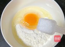 香蕉鸡蛋卷的做法图解4