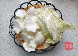 白菜炖粉条的做法图解3