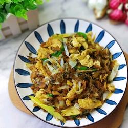 外婆菜大葱炒鸡蛋的做法[图]