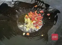 Hot and sour lotus root recipe illustration 7