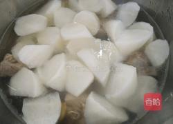 萝卜排骨汤的做法图解4