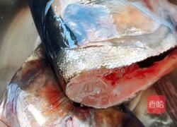 鱼头泡饼的做法图解1