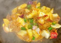 家庭版肥肠萝卜干锅(1-2人份)的做法图解7