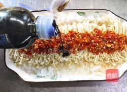 剁椒金针菇蒸粉丝的做法图解7