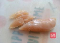 口蘑香煎鸡胸肉的做法图解3