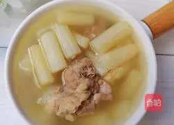 Pork bone and asparagus soup recipe illustration 11