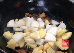 菜梗萝卜炖土豆的做法图解9