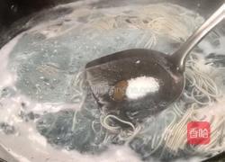 紫薯荷包蛋汤面的做法图解5