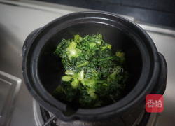 莴笋叶豆腐煲的做法图解3