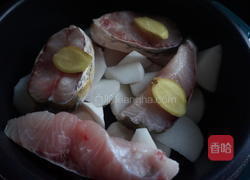  萝卜炖青鱼的做法图解4