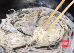 海带肉丝汤面的做法图解6